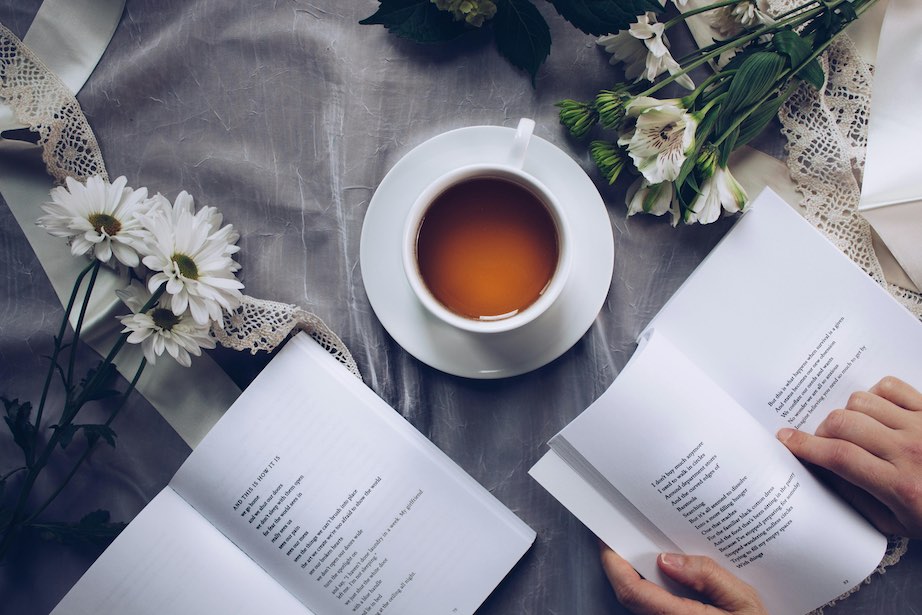 帶著一杯茶好好讀書